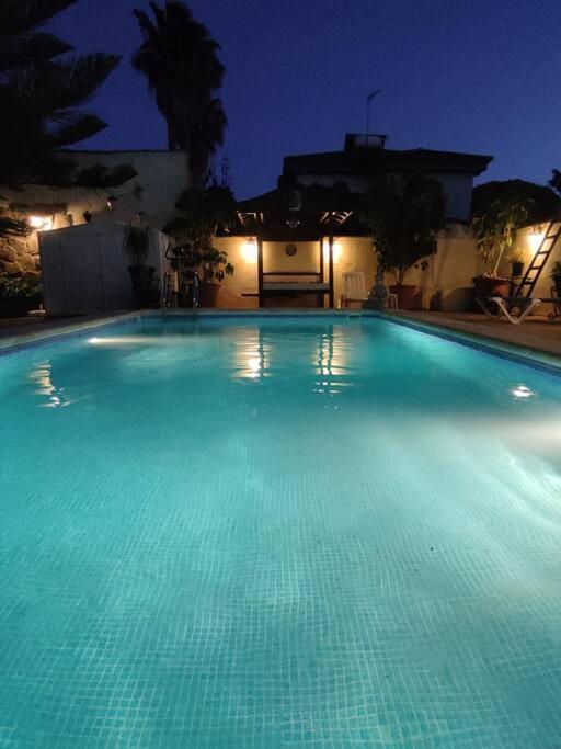 צ'יקלנה דה לה פרונטרה Chalet Con Capacidad Para 8 Personas מראה חיצוני תמונה